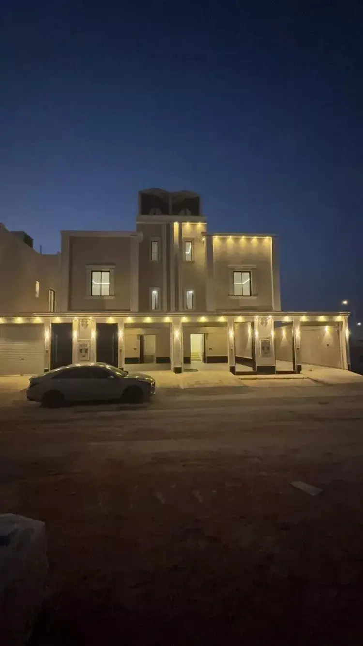 دور للبيع في حي الجنادرية