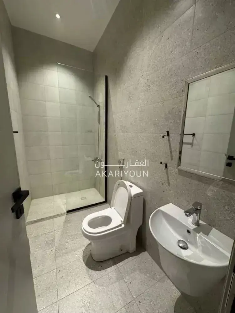 شقة للإيجار في حي العارض