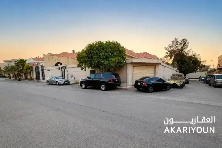 فيلا للإيجار في حي الملك فيصل