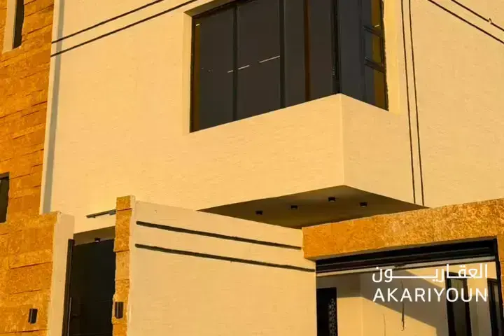 دور للبيع في حي طيبة