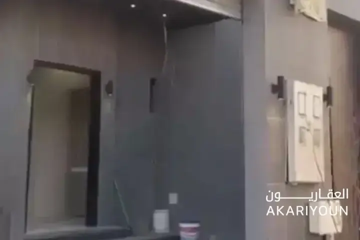 دور للبيع في حي بدر