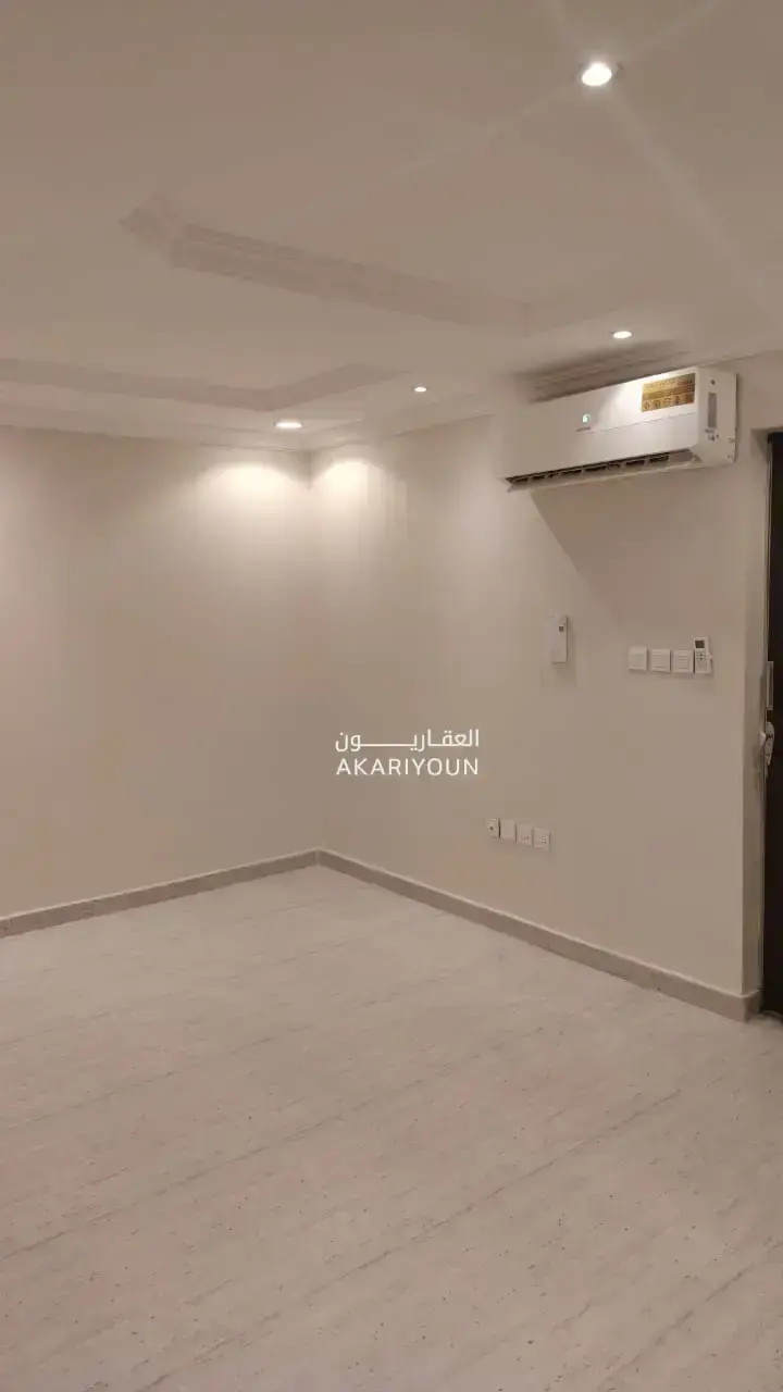 شقة للإيجار في حي العارض-2