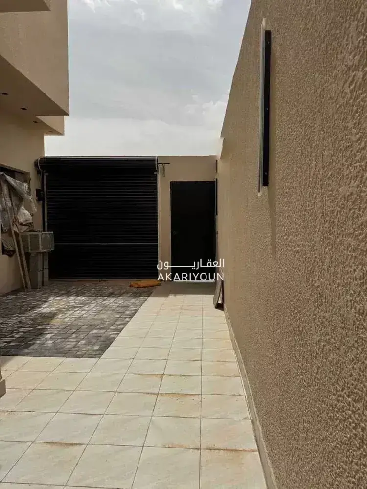 فيلا للبيع في حي الغنامية-4