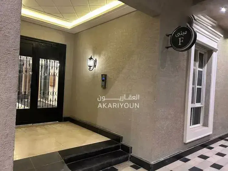 شقة للإيجار في حي الملقا-6