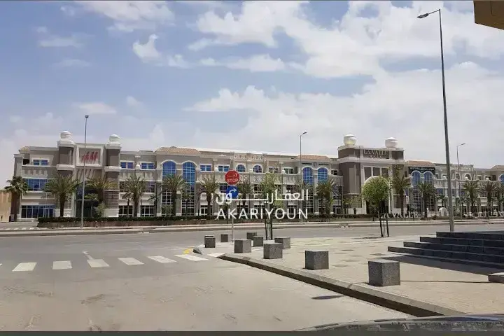 مكتب للإيجار في حي النفل