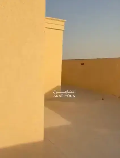 فيلا للإيجار في حي عريض-2