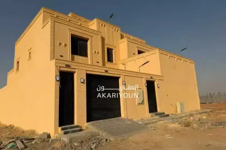 فيلا للإيجار في حي عريض-1