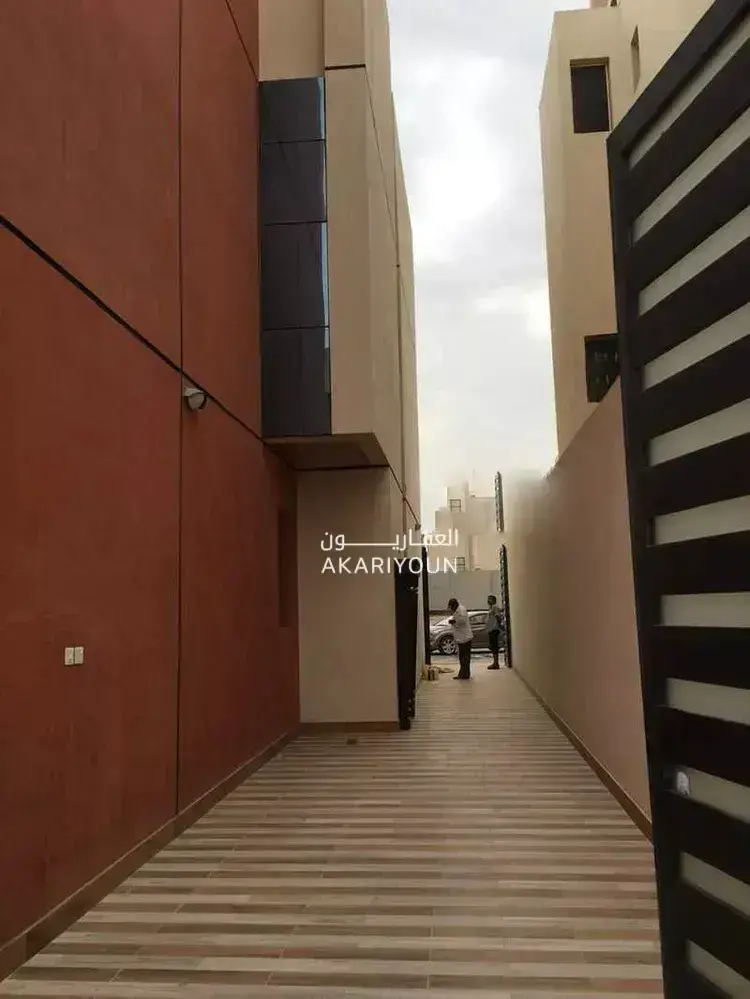 فيلا للبيع في حي العوالي-3