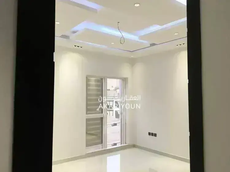 فيلا للبيع في حي العوالي-16