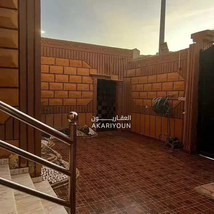 فيلا للبيع في حي الشفاء-2