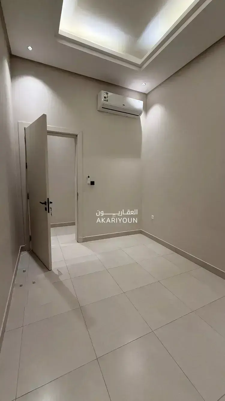شقة للإيجار في حي العارض