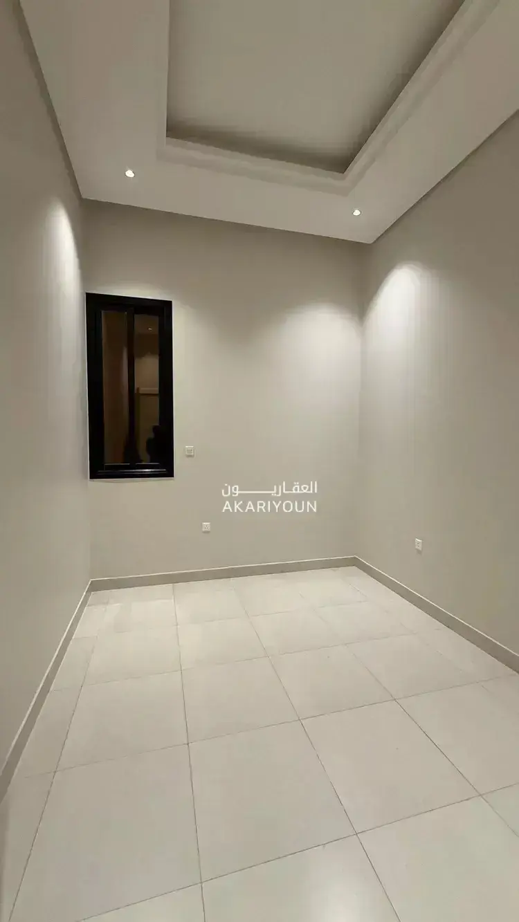 شقة للإيجار في حي العارض-4