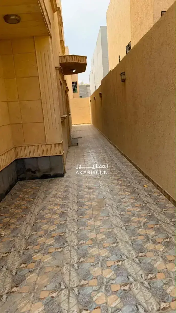 دور للإيجار في حي العقيق-3