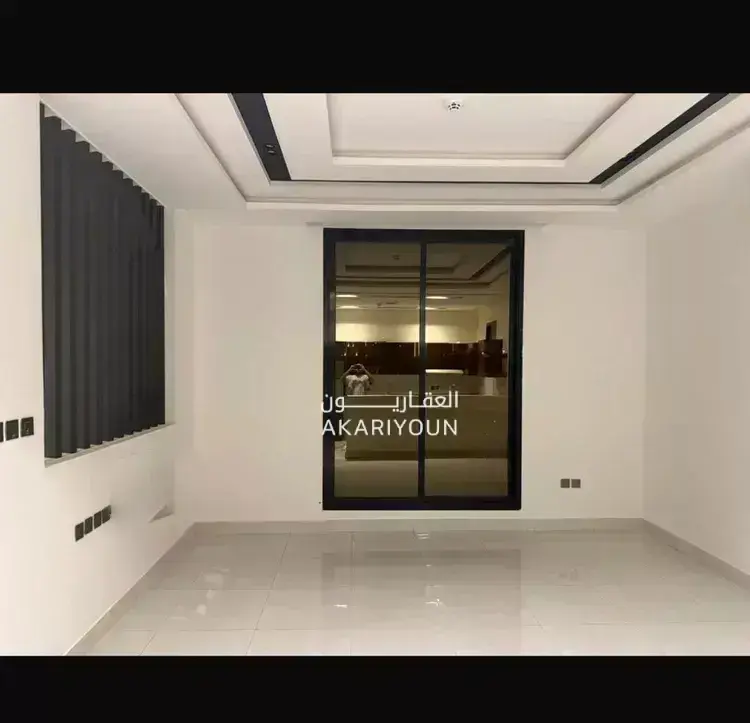 شقة للإيجار في حي العارض-4