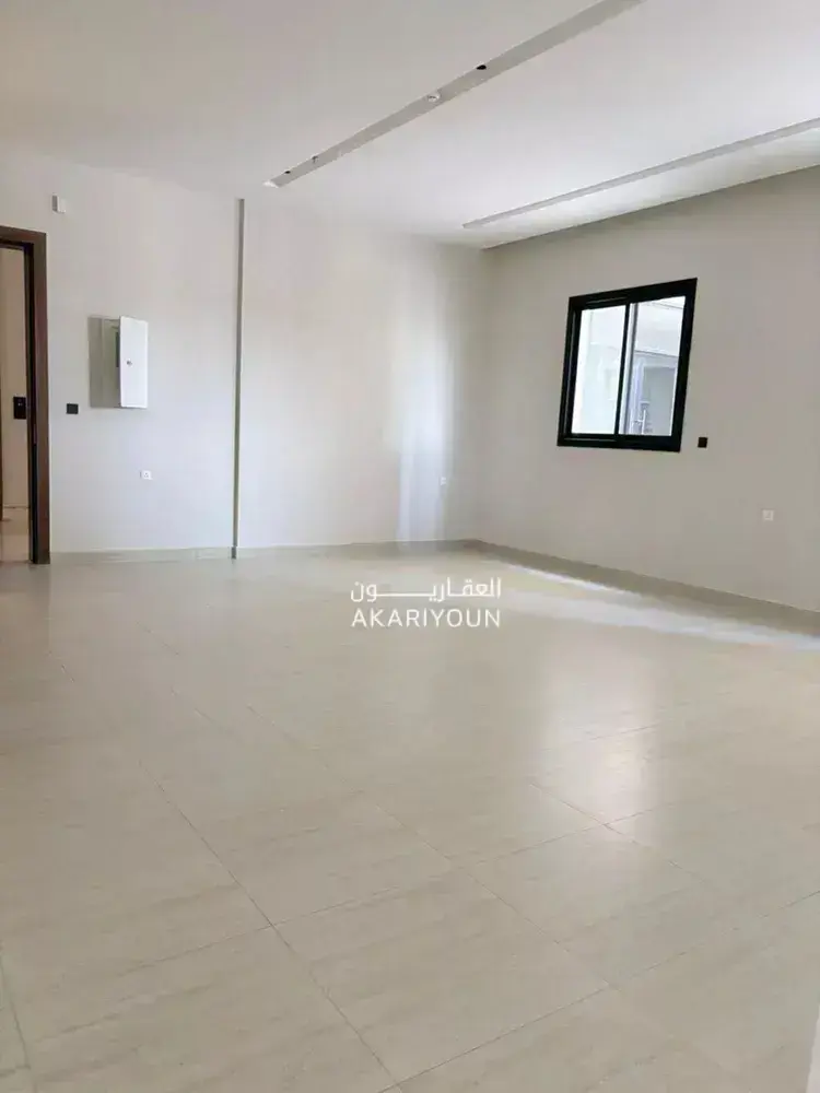 شقة للإيجار في حي العارض-2