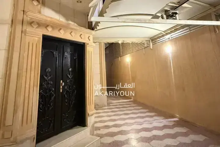 فيلا للبيع في حي الياسمين