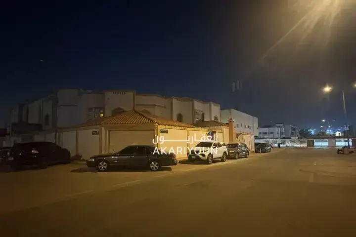 عمارة للبيع في حي العقيق
