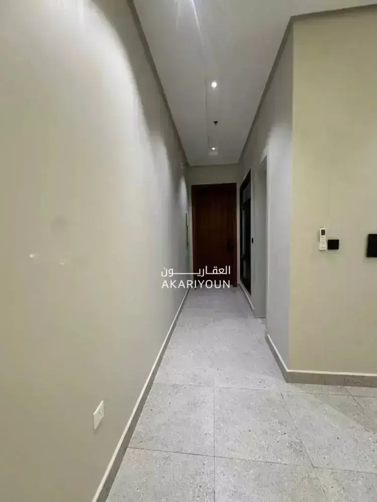 شقة للبيع في حي العارض-11
