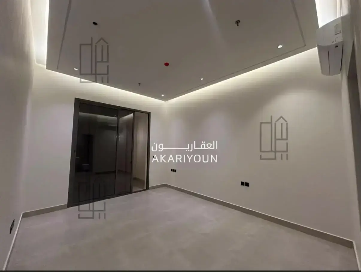 شقة للإيجار في حي العارض-3