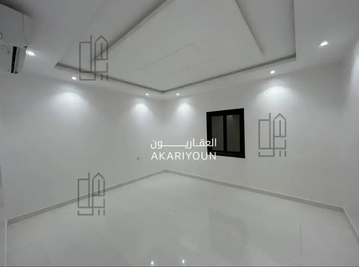 شقة للإيجار في حي النرجس-3