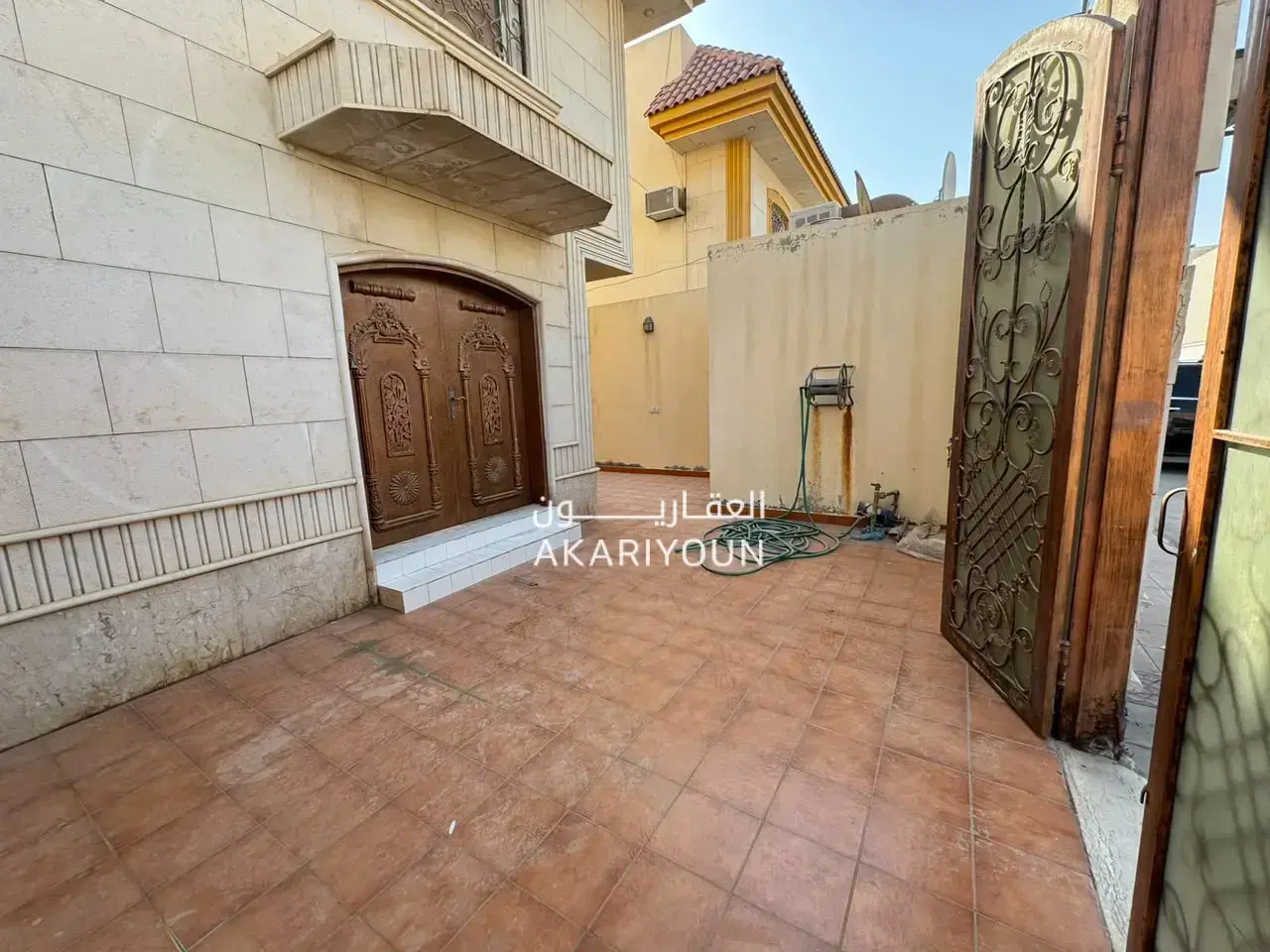 فيلا للبيع في حي الوادي-9
