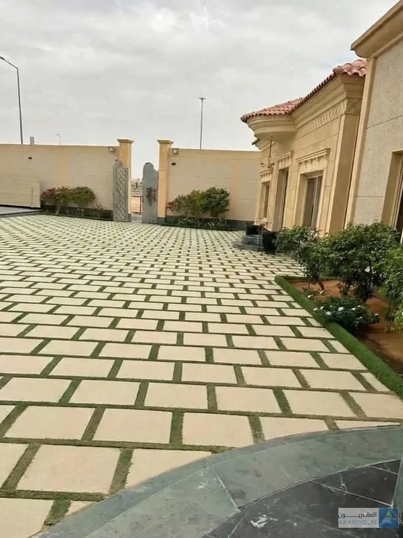 إستراحة للبيع في حي الرمال